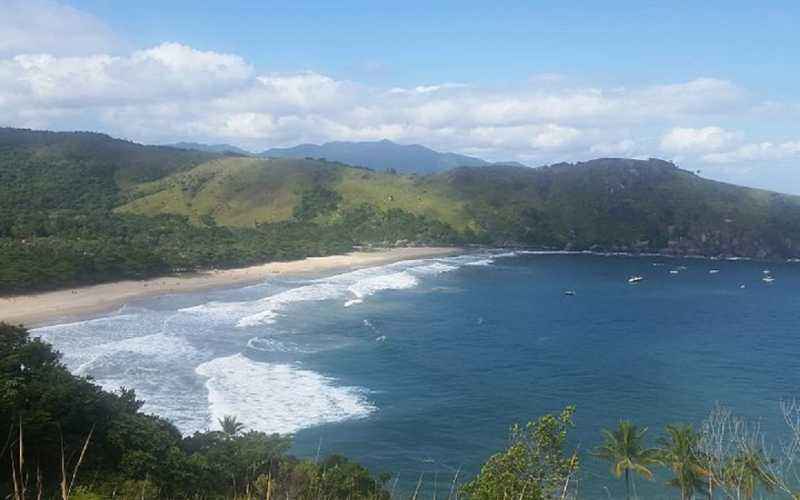 7 praias selvagens brasileiras para conhecer