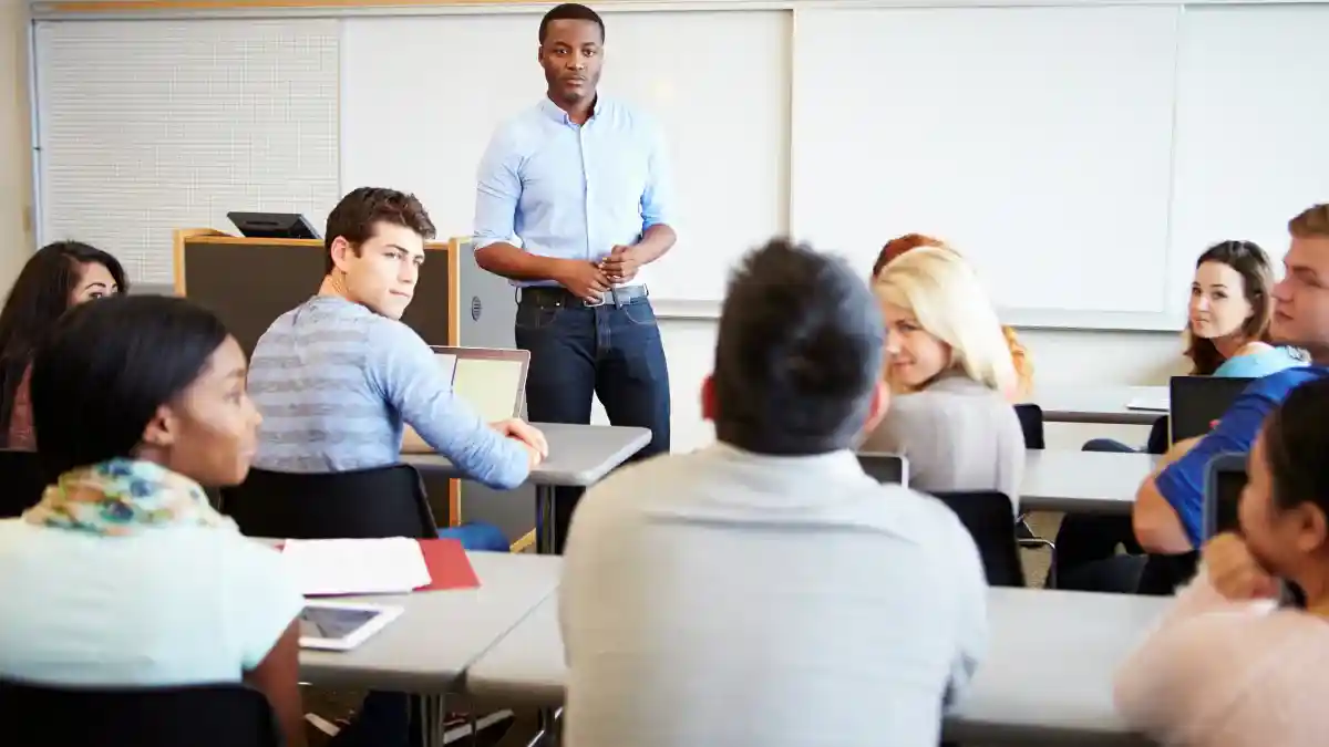 Qual o melhor curso preparatório para concurso