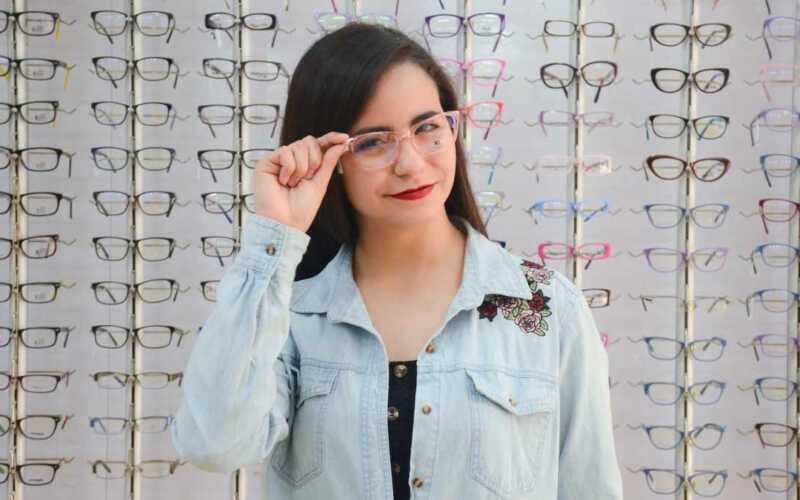 Como Escolher Uma Armação De óculos De Grau Feminino
