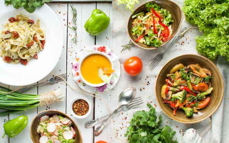 Cardápio vegano e vegetariano: conheça a diferença e receitas