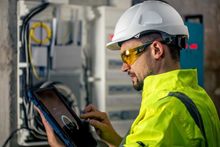 Manutenção Predial e Economia de Energia em Garagens: Um Caminho Sustentável e Financeiramente Inteligente